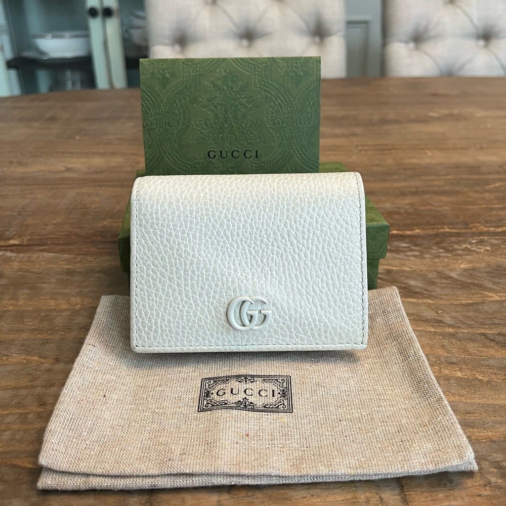 Gucci GG Leather Snap Bifold Compact Wallet